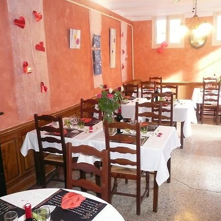 Hotel Restaurant Du Pont Vieux Camares Exterior photo